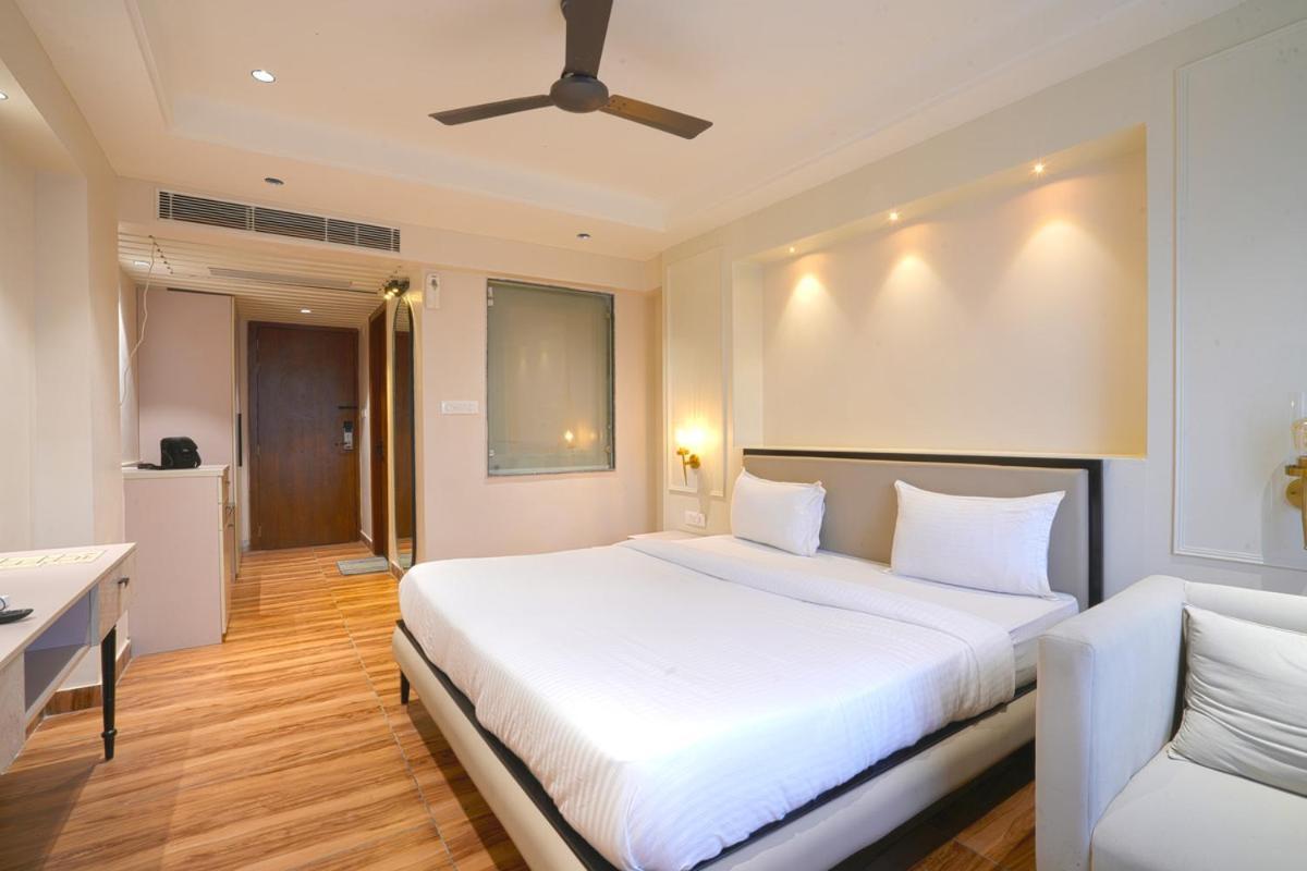 Hotel Square 36 Kota  Luaran gambar