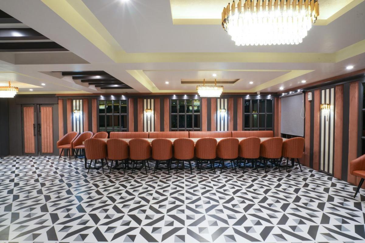Hotel Square 36 Kota  Luaran gambar