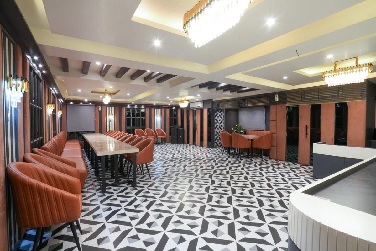 Hotel Square 36 Kota  Luaran gambar