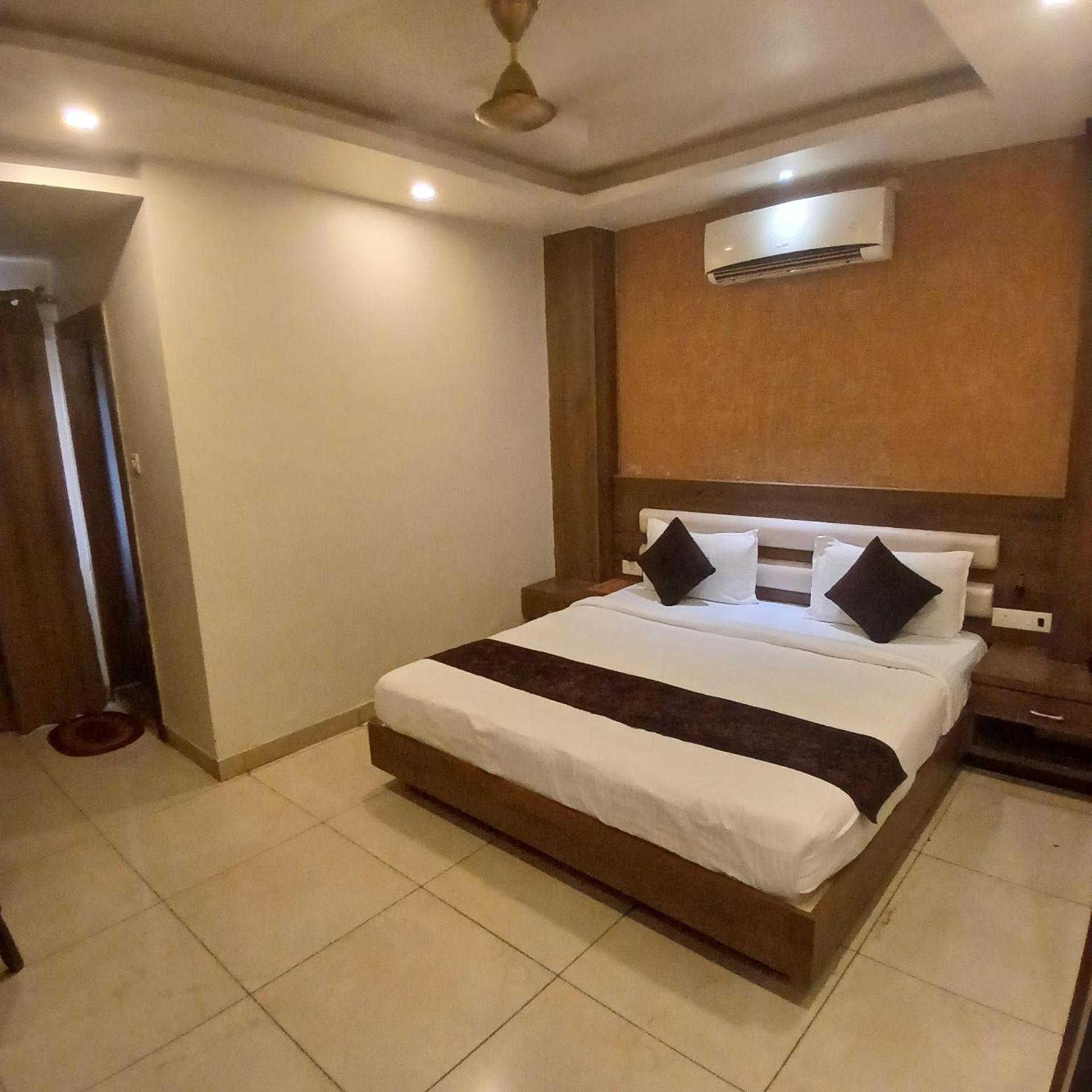 Hotel Square 36 Kota  Luaran gambar